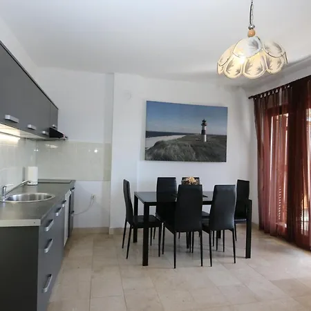 Lidija Apartman