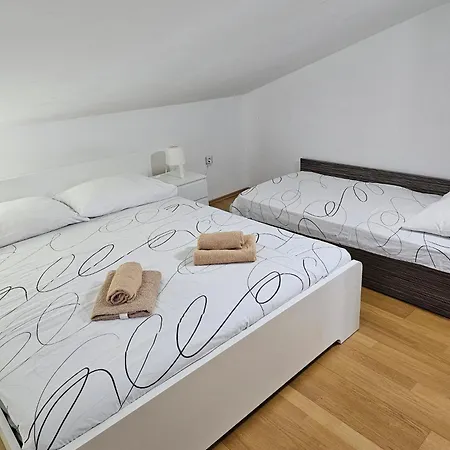 Apartman Lidija