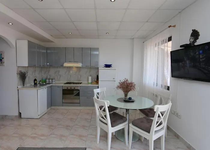 Apartman Lidija *